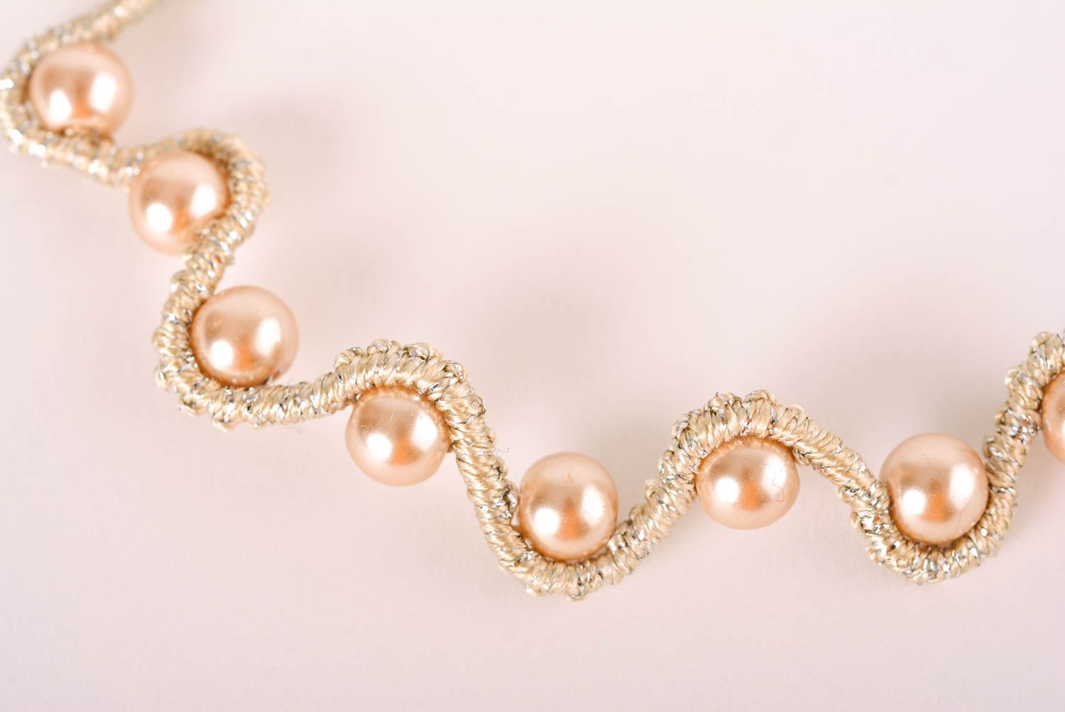 Collier macramé Bijou fait main beige perles fantaisie Cadeau pour femme photo 3