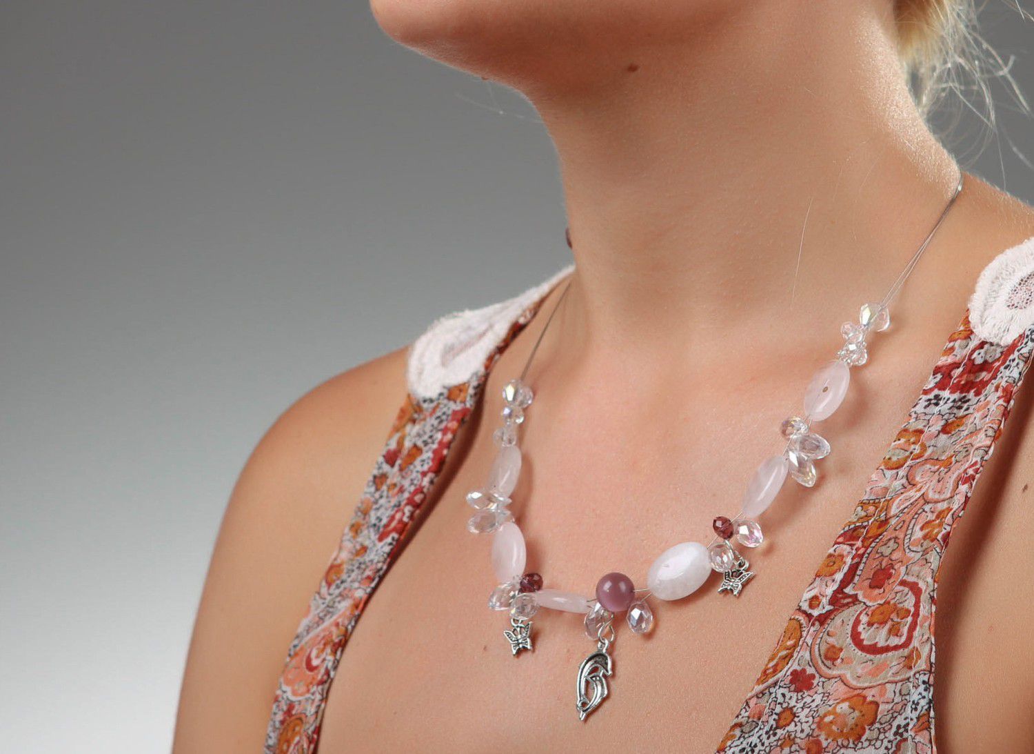 Necklace made of pink quartz & crystal photo 4