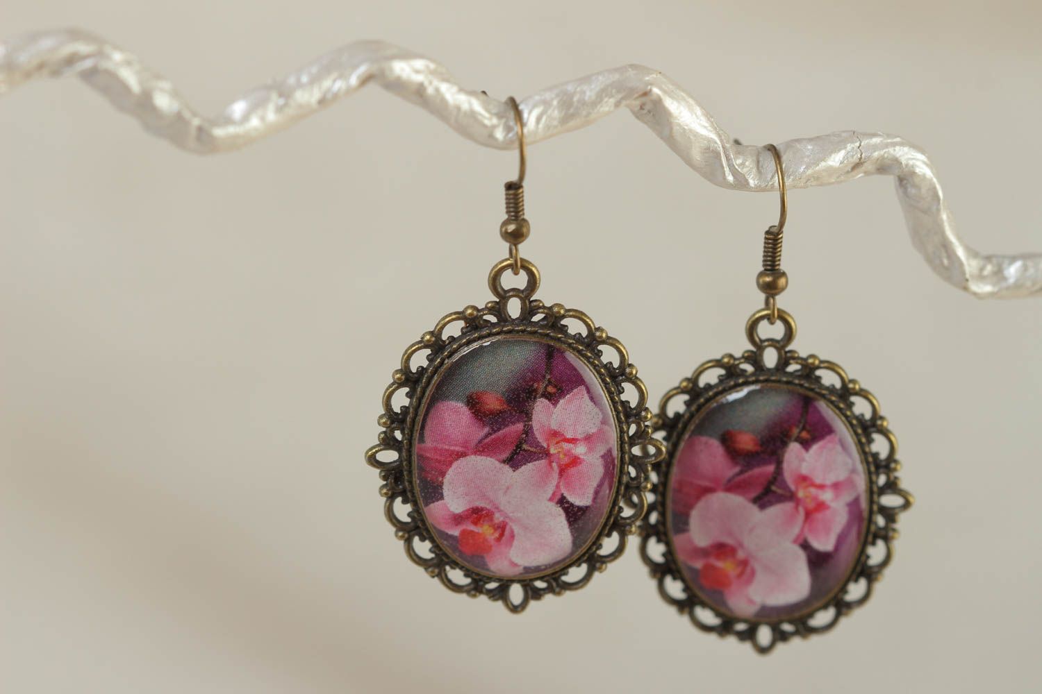 A set of handmade vintage earrings made of glass glaze with metal fittings and flower print photo 1