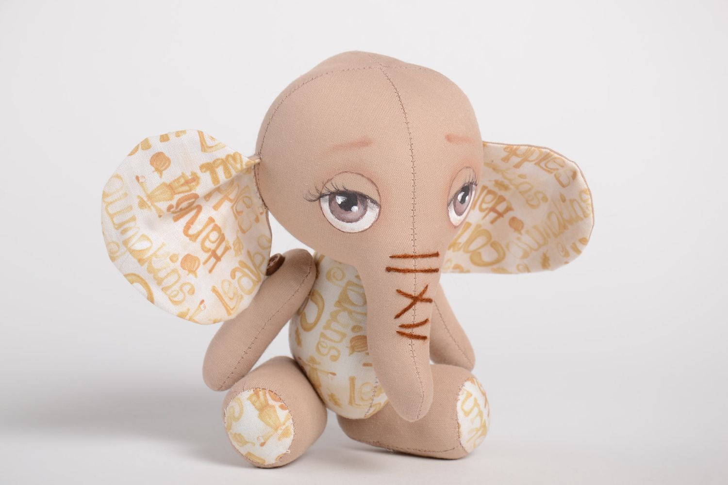 Handmade Kuscheltier Elefant traurig Geschenk für Kinder Stoff Spielzeug braun foto 2