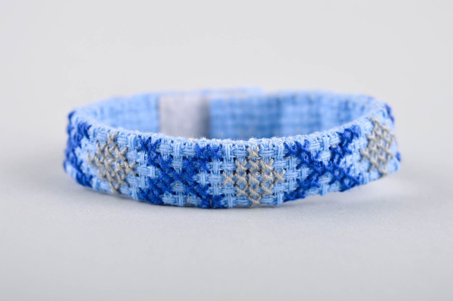Bracelet brodé Bijou fait main textile fin bleu original Cadeau pour ado photo 3