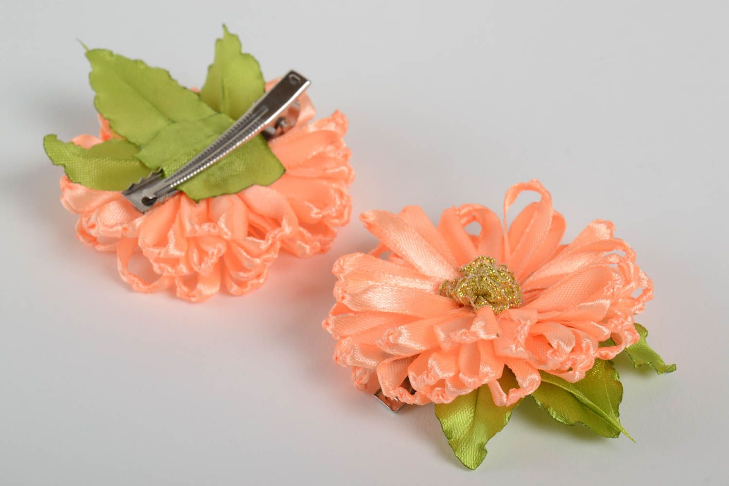 Beautiful handmade ribbon hair clips flower barrettes flowers in hair 2 pieces photo 2