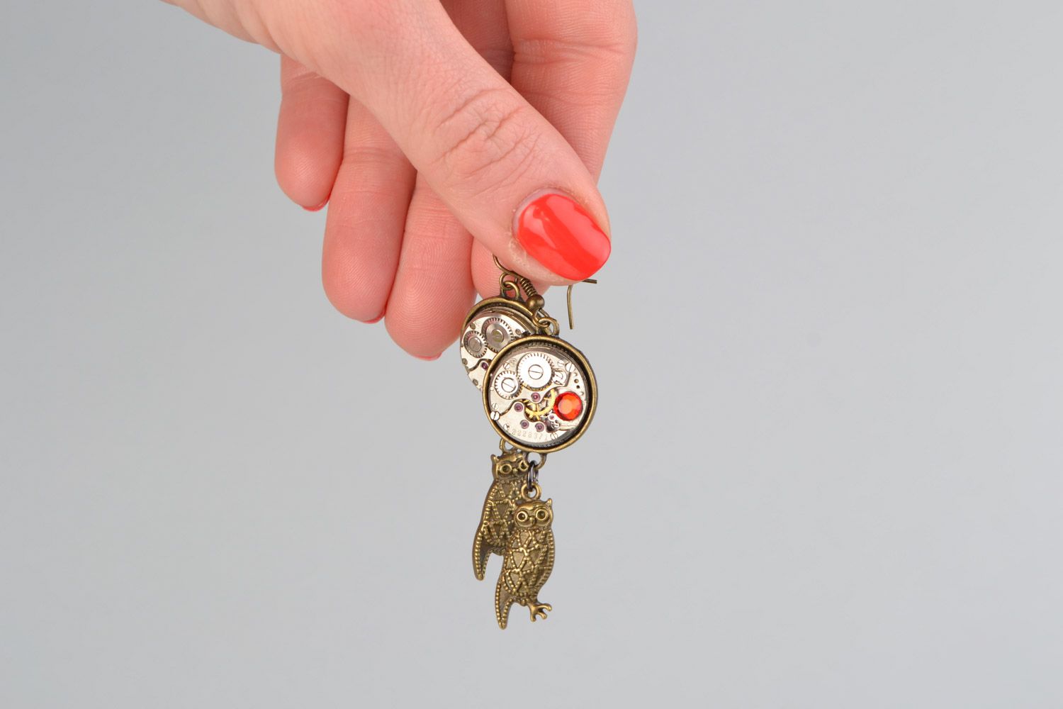 Exklusive handgemachte Steampunk Ohrringe mit Uhrwerk mit Eule in Vintage foto 2