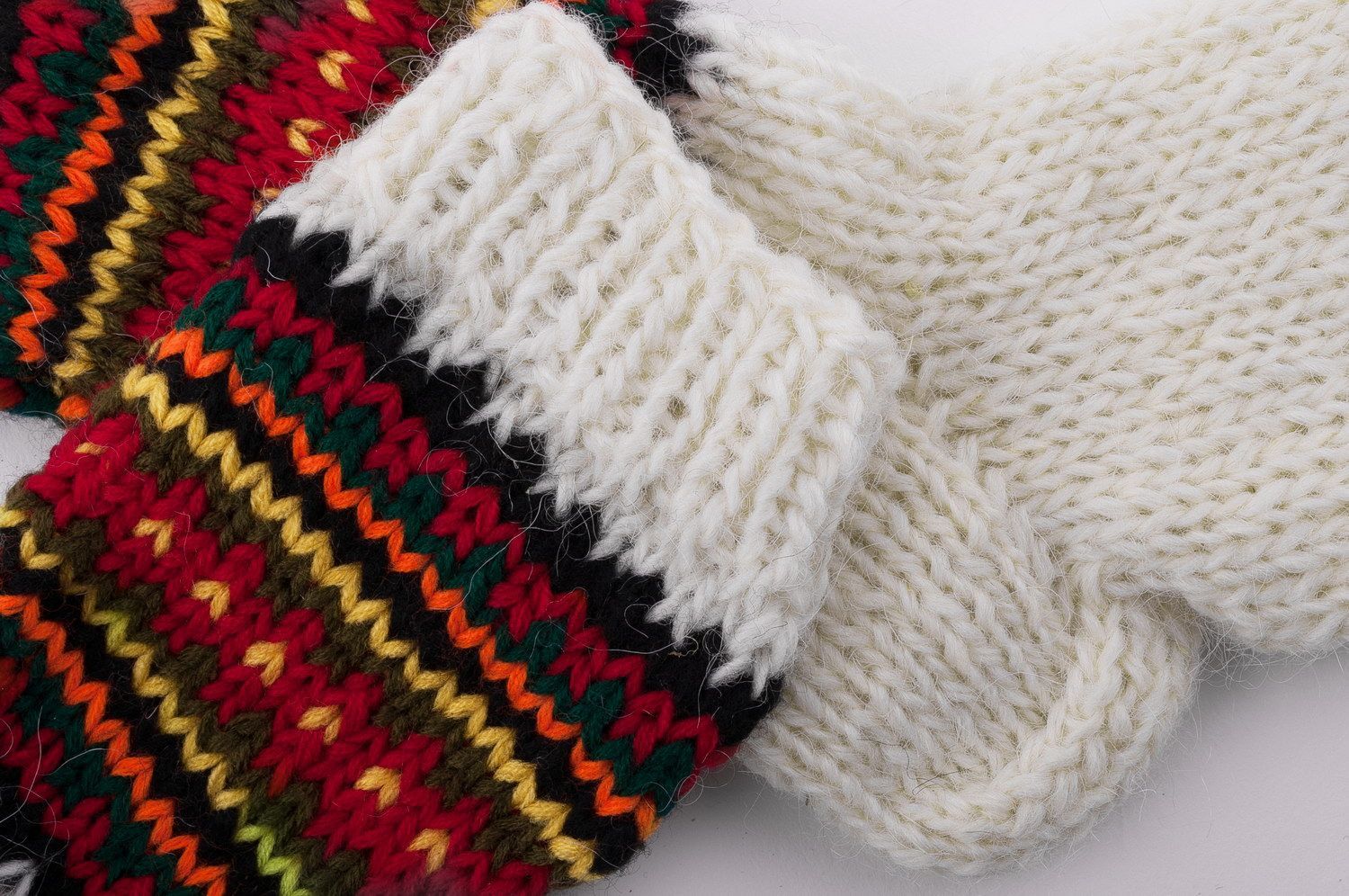 White knitted women's socks  photo 4