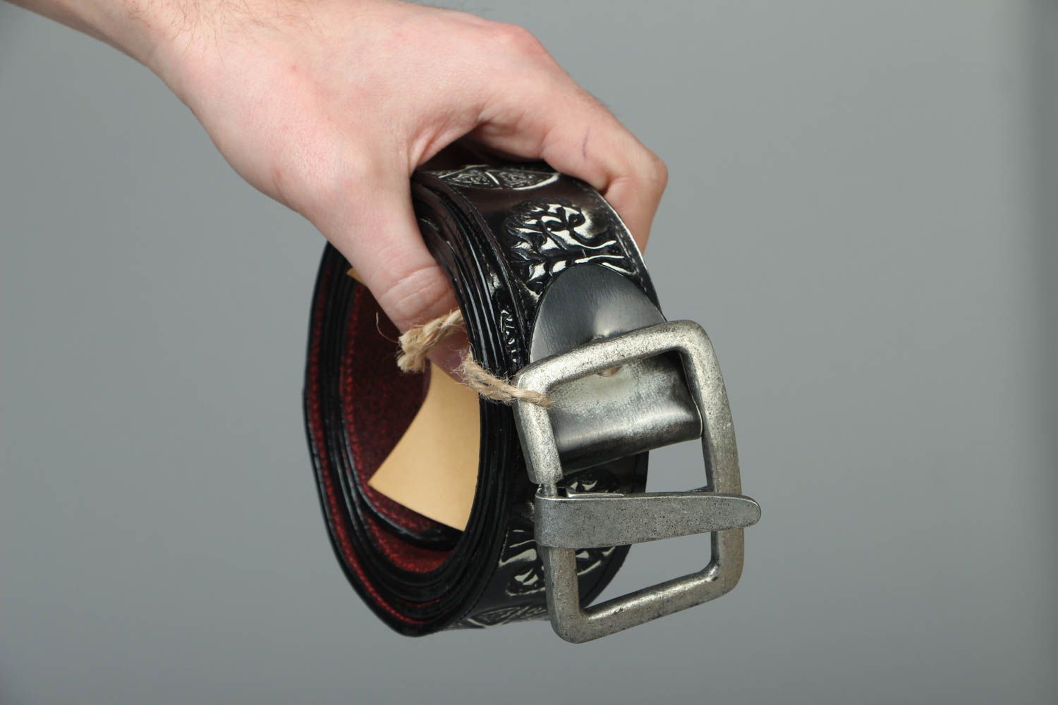 Cinturón de cuero artesanal Árbol negro foto 3