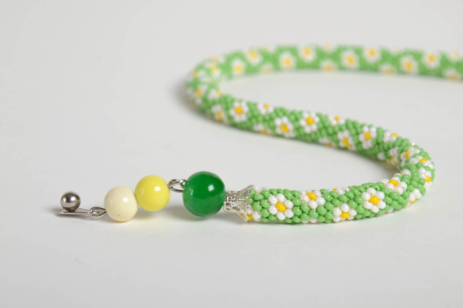 Light green cord beaded bracelet with chamomiles for women photo 5