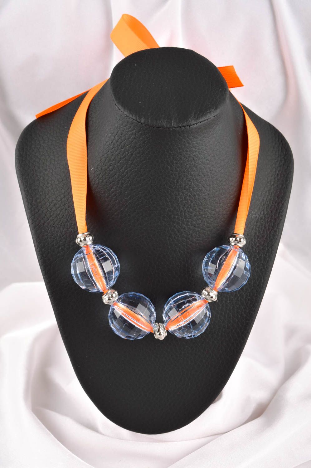 Collier fantaisie Bijou fait main cristaux ruban orange Accessoire femme photo 1