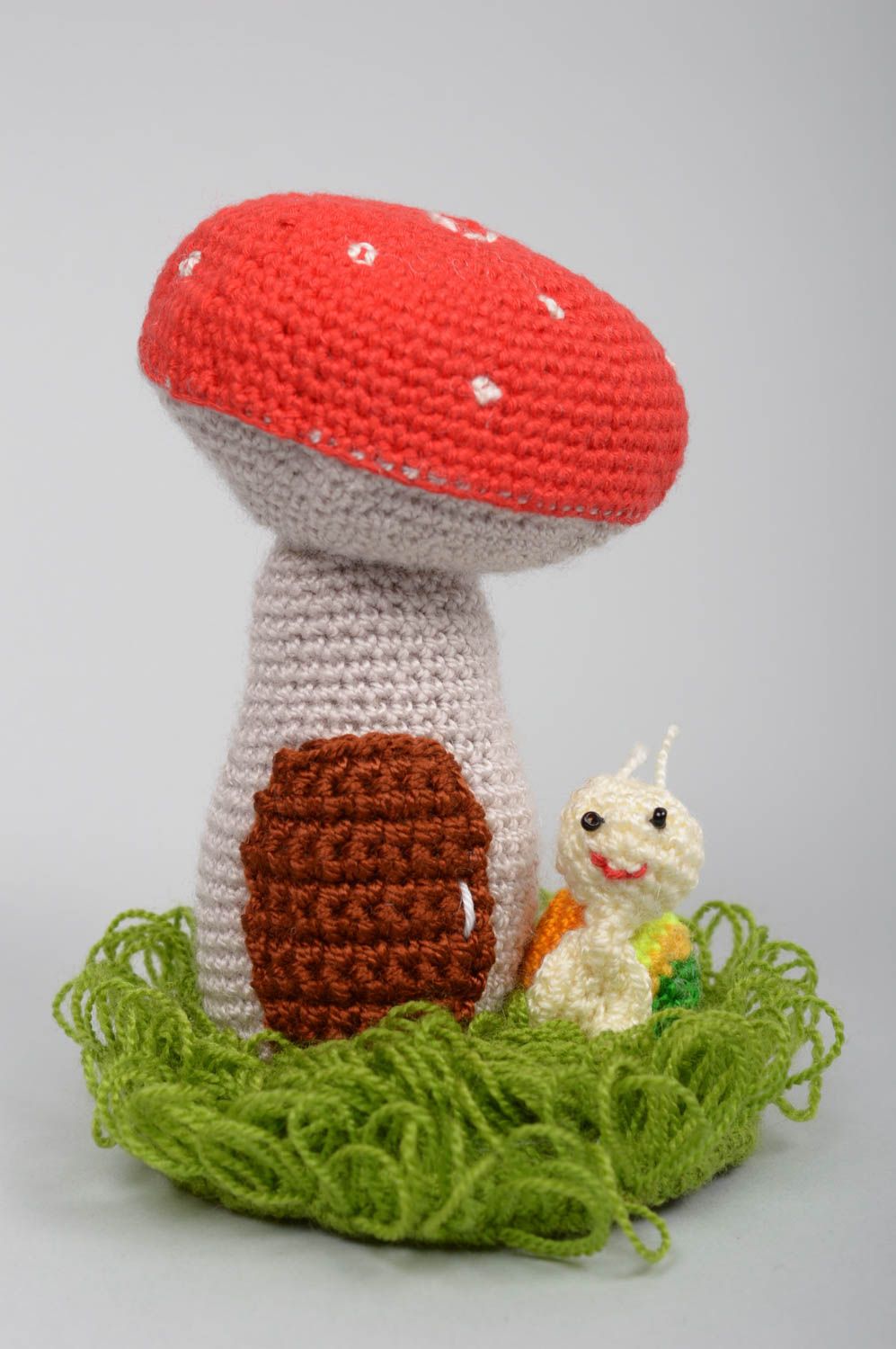 Peluche champignon faite main Jouet tricot au crochet Cadeau pour enfant photo 1