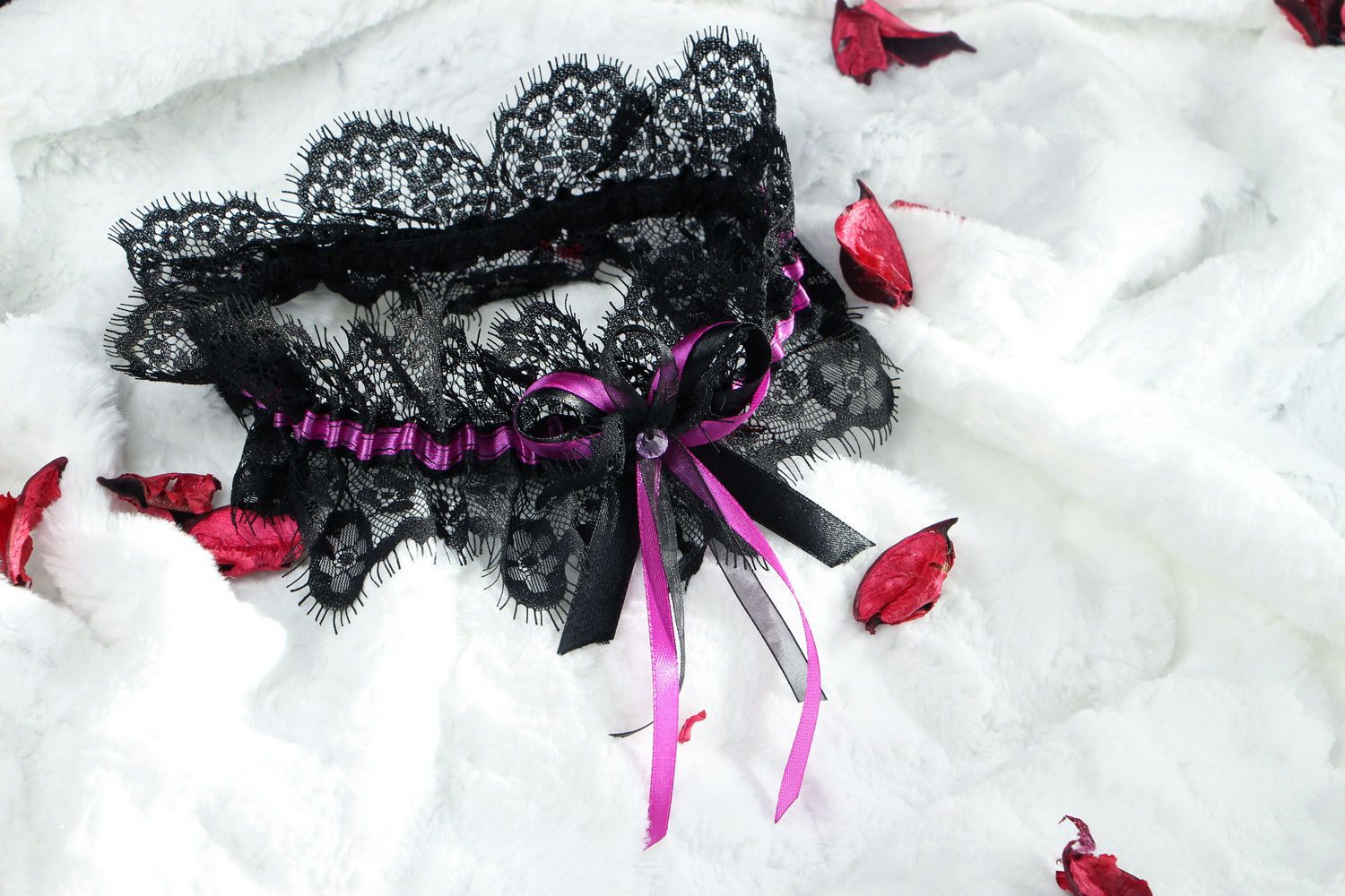 Black lace garter for  bride photo 4