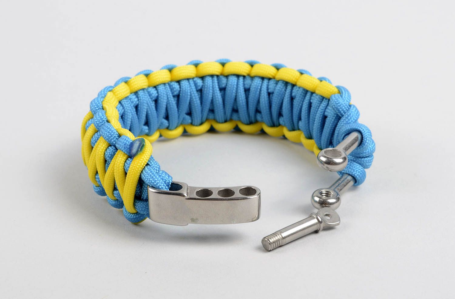 Beautiful handmade woven bracelet cord bracelet designs survival bracelet photo 3
