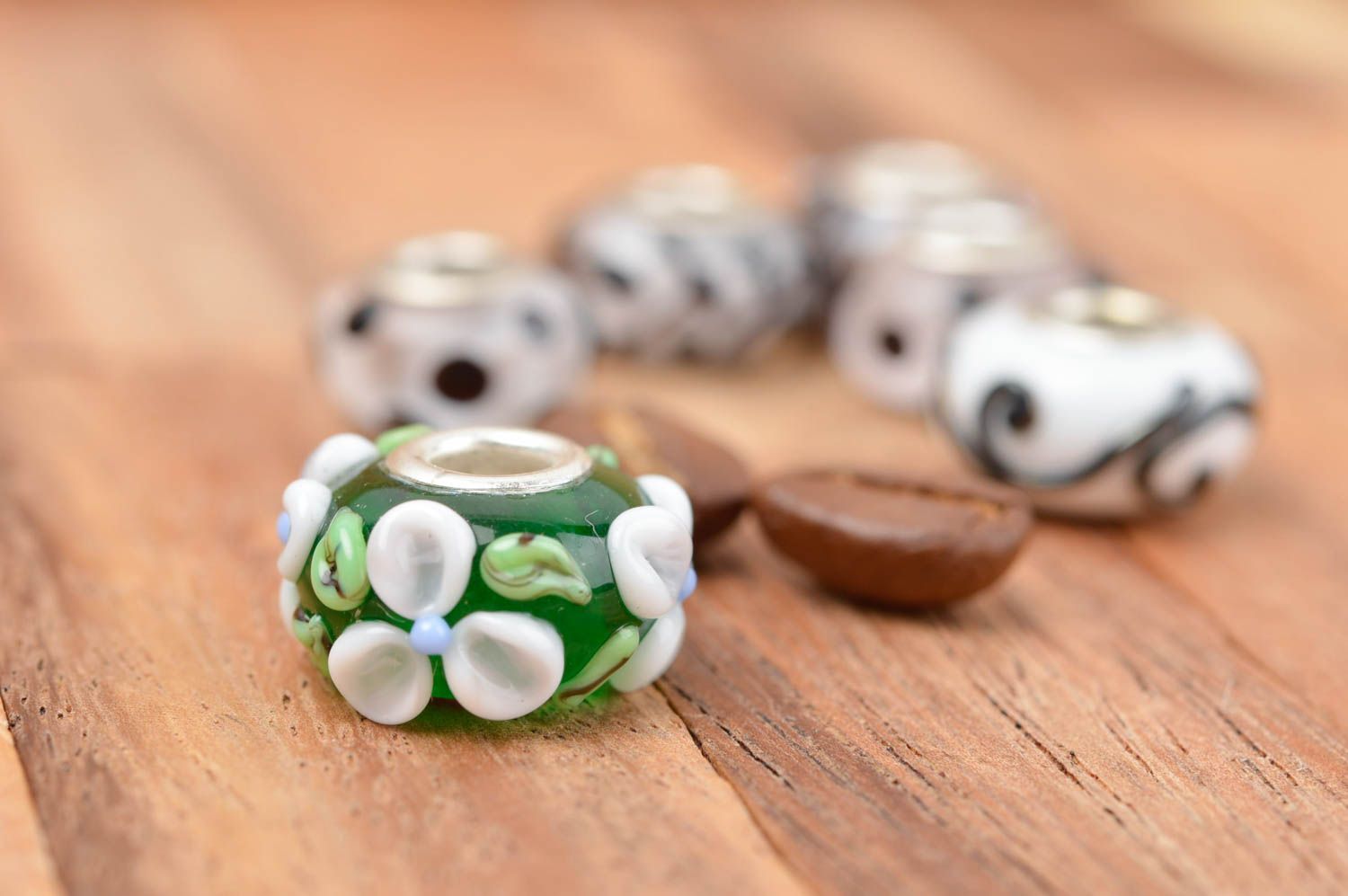 Unusual handmade glass bead jewelry findings art and craft creative work ideas photo 1