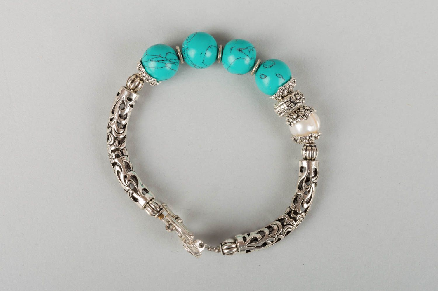 Designer jewelry with natural stones bracelet with turquoise pearl jewelry photo 2