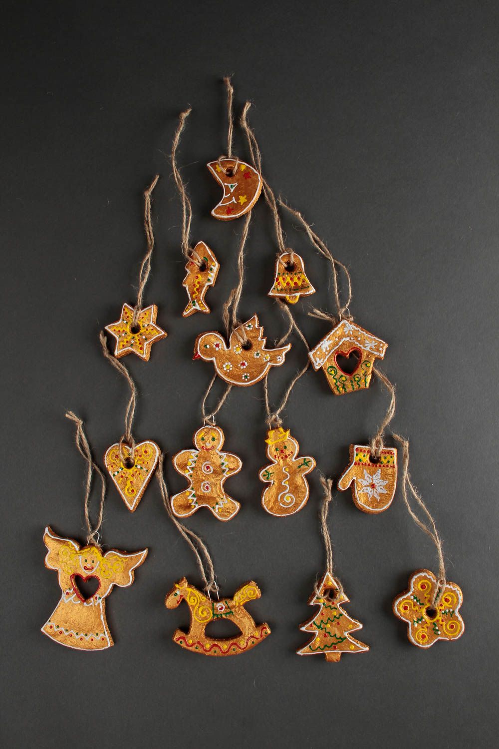 Handgefertigt Tannenbaum Spielzeuge Deko für Weihnachten Figuren aus Salzteig  foto 2
