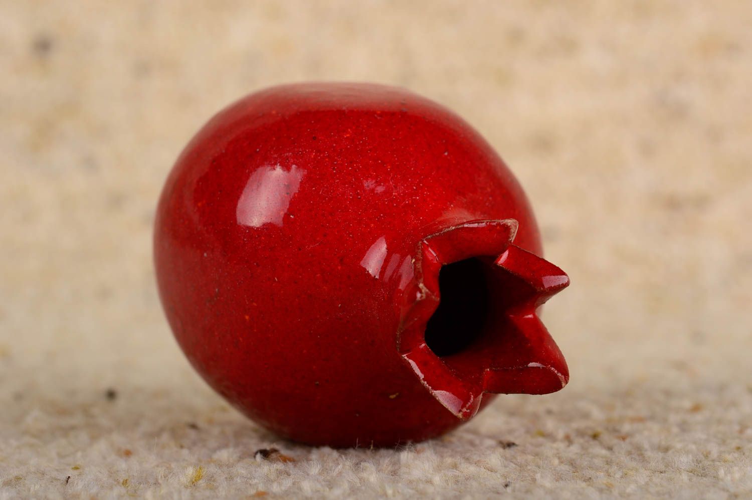3 inches ceramic vase in the shape of red hot pomegranate 0,12 lb photo 2