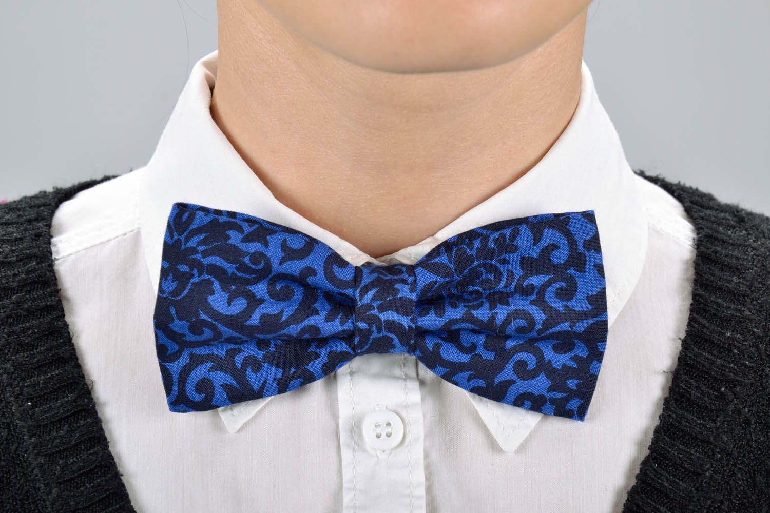 Blue cotton bow tie photo 5