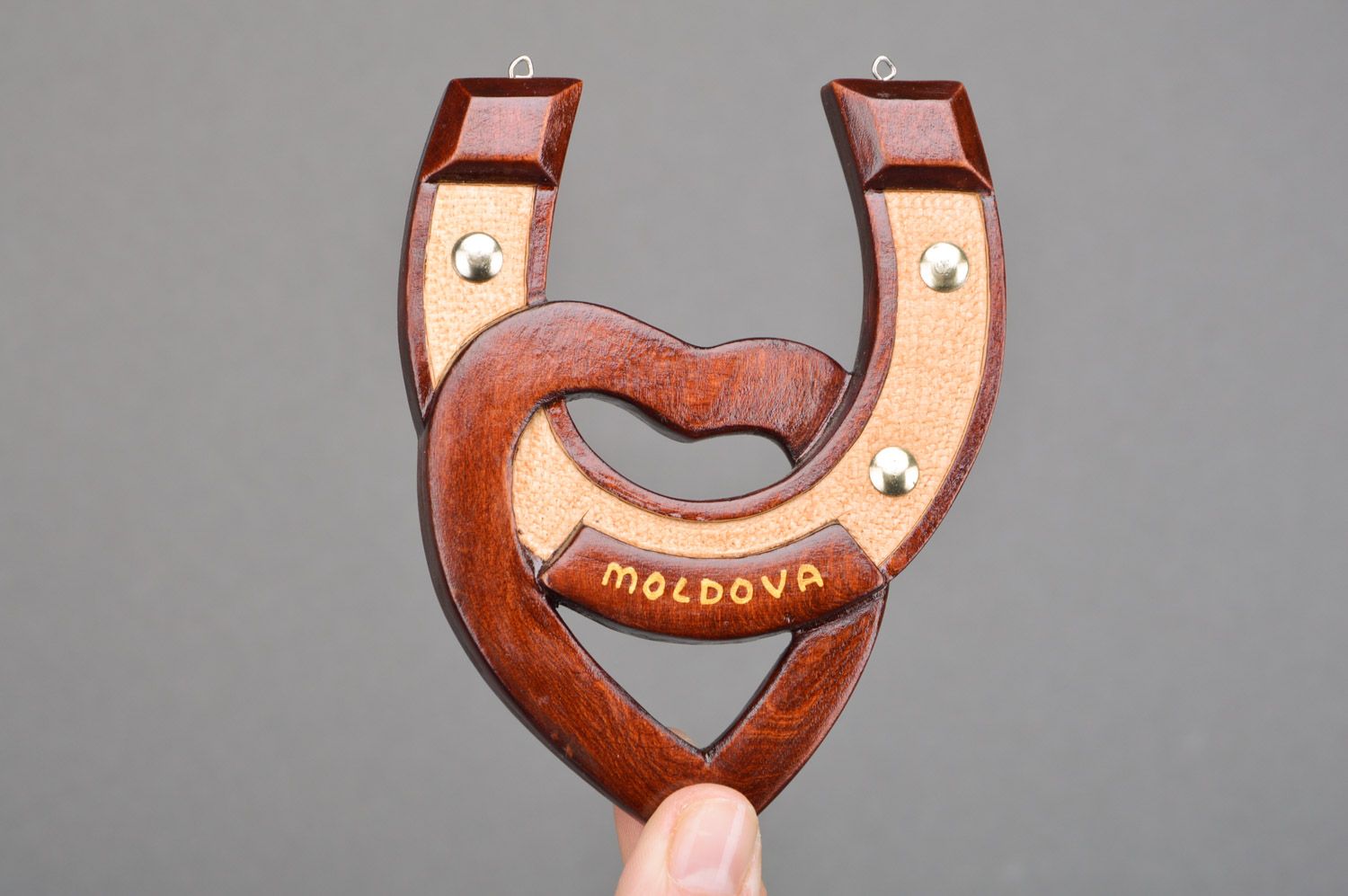 Handmade wooden wall hanging horseshoe with heart for gift photo 3