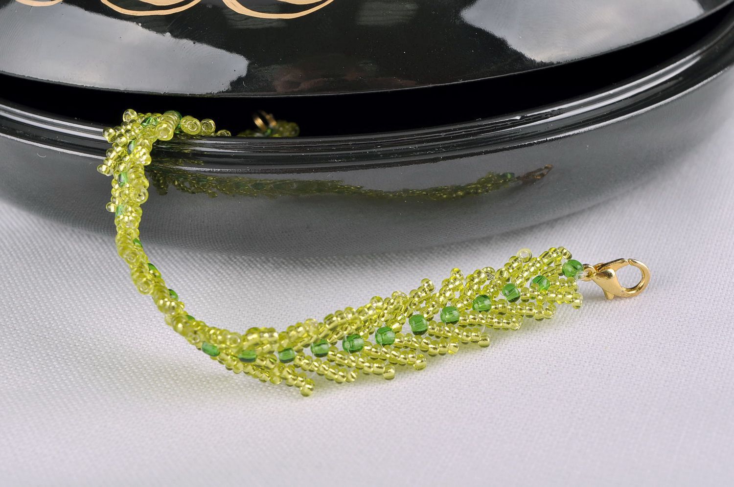 Handgemachtes grünes Armband aus Glasperlen Petersburger Kette foto 4