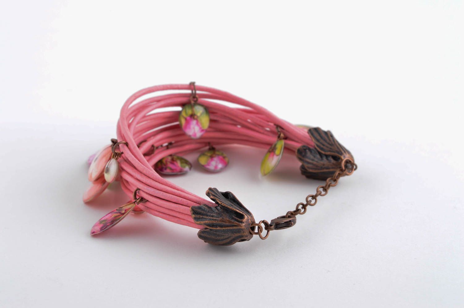 Bracelet en cuir fait main Bijou original rose Accessoire pour femme design  photo 4