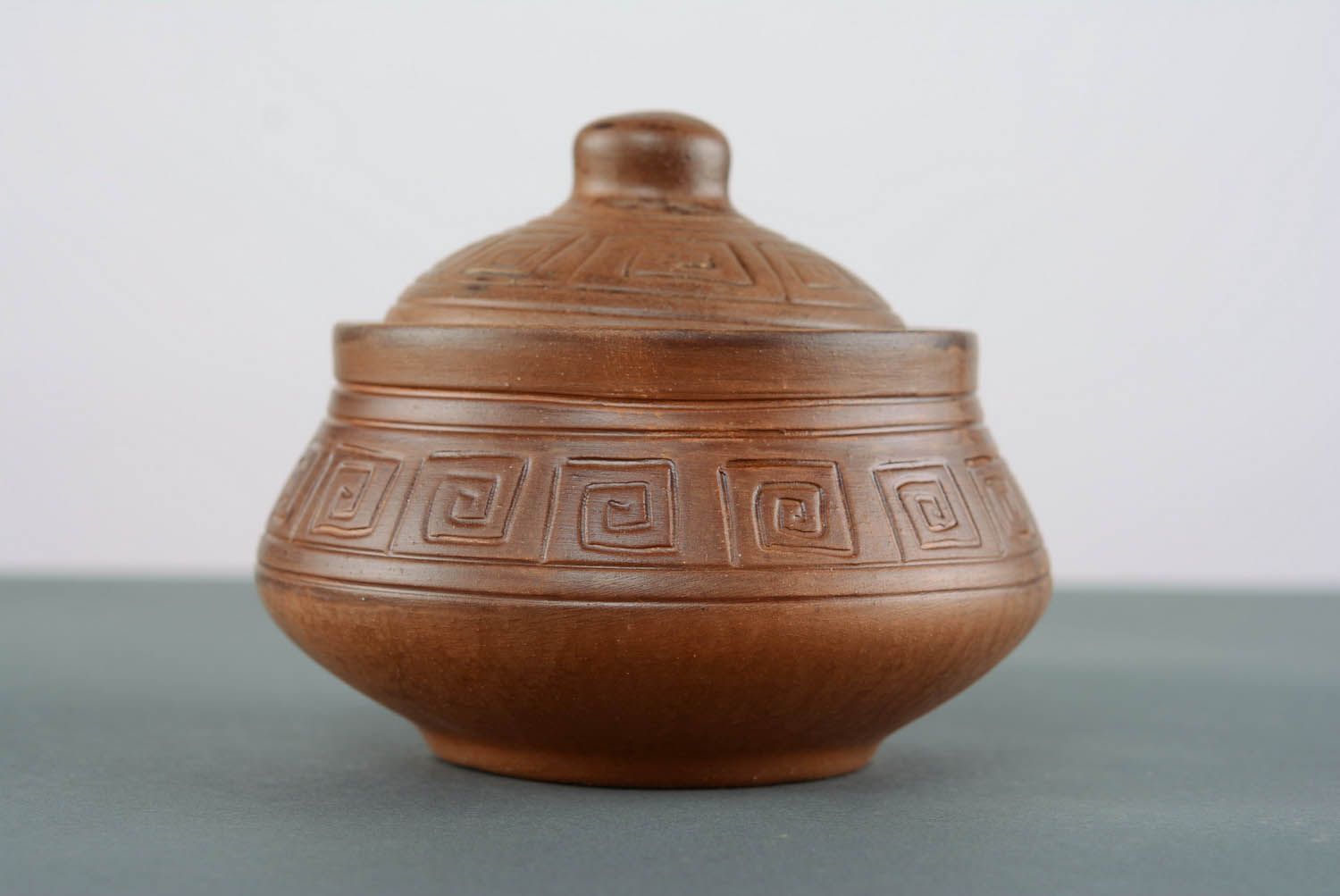 Clay pot for storage dry products photo 5