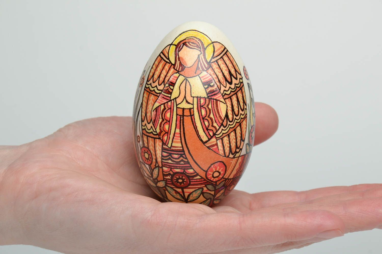 Oeuf peint décoratif avec ange fait main original cadeau à l'occasion de Pâques photo 5