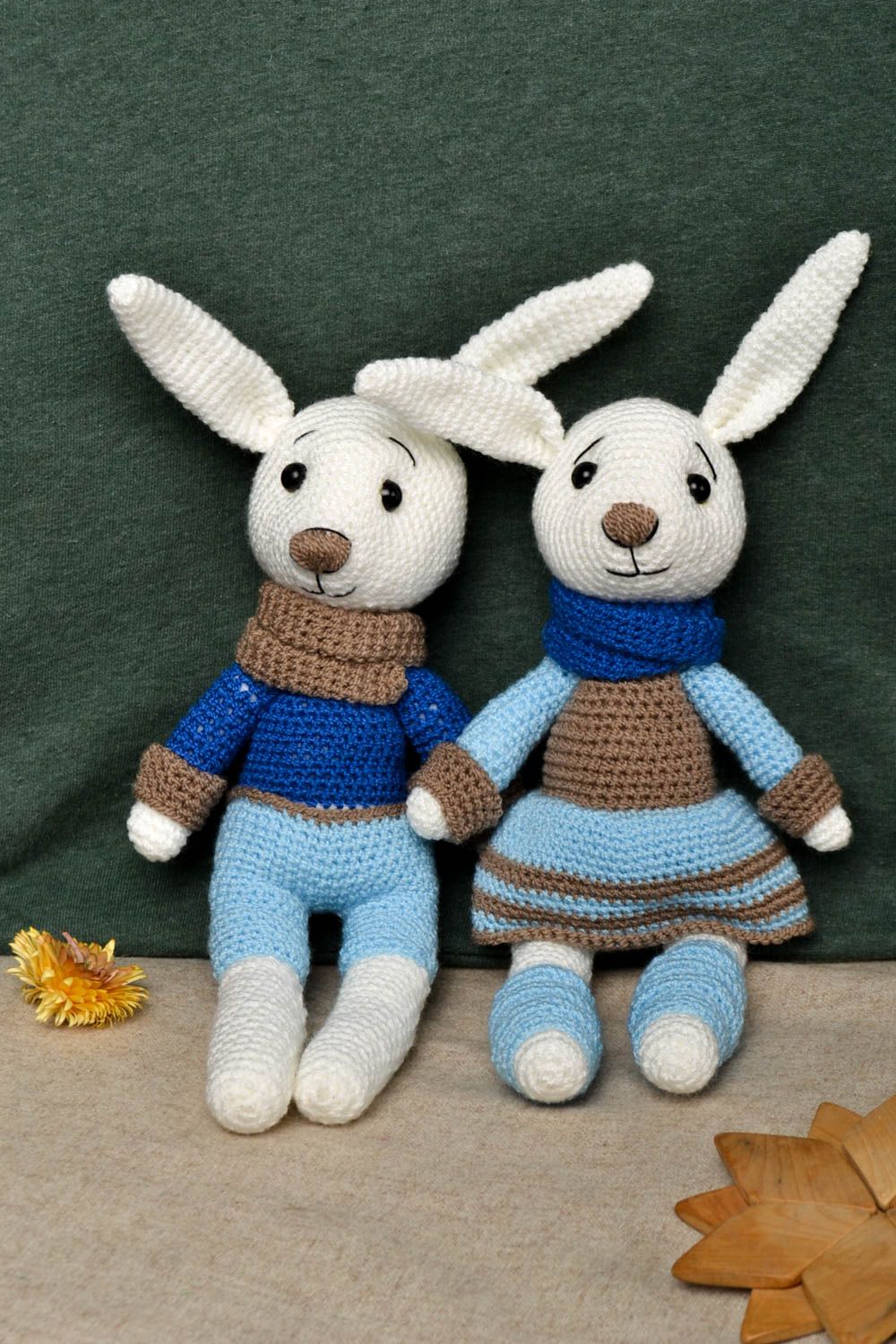 Jouets lapins Peluches faites main Cadeau enfant tricoté original unique design photo 1