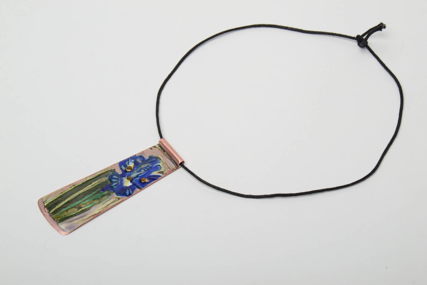 Copper pendant with image of flower photo 3