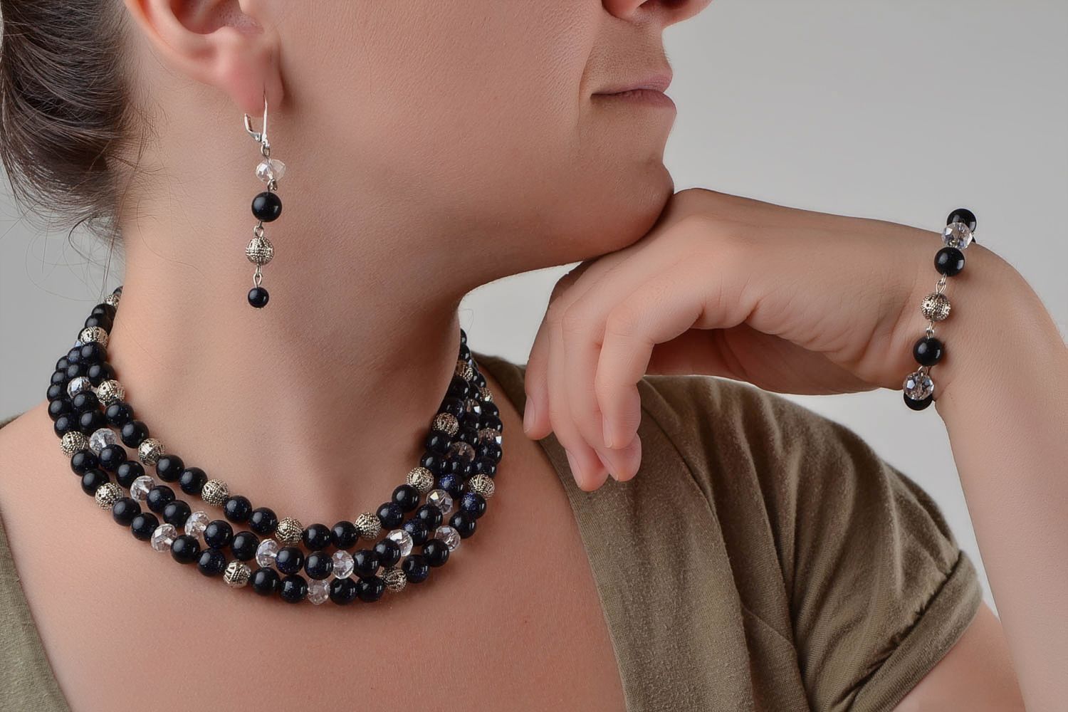 Handmade crystal bead and aventurine jewelry set earrings necklace and bracelet photo 2