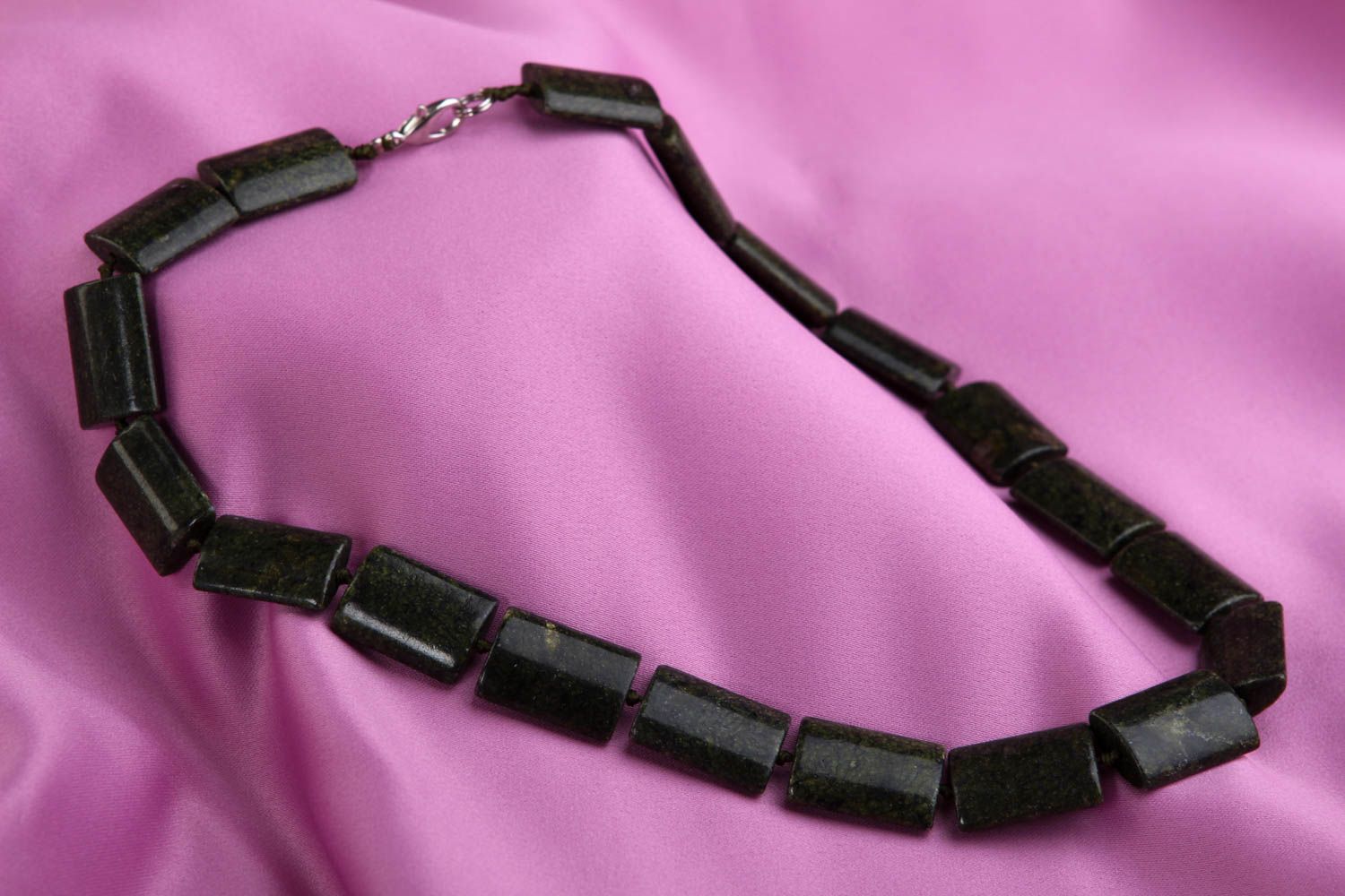 Collar artesanal de piedra natural serpentín bisutería de moda regalo para mujer foto 1