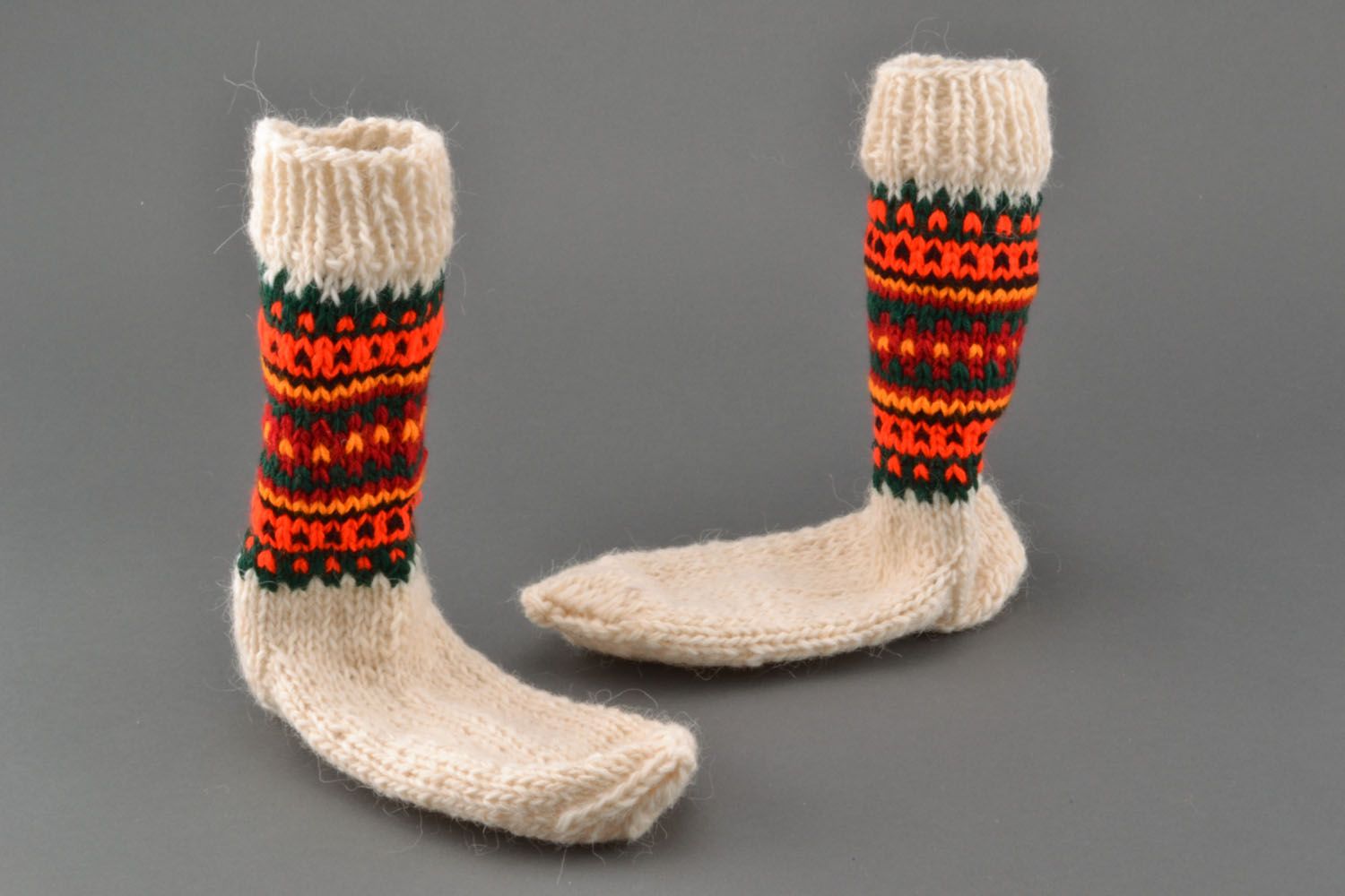 Hand-knitted woolen socks photo 5