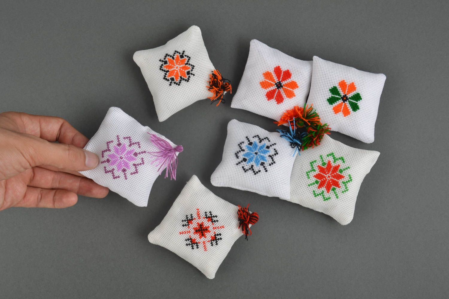Embroidery kits 7 pin cushions handmade decorations home accents gifts for women photo 4