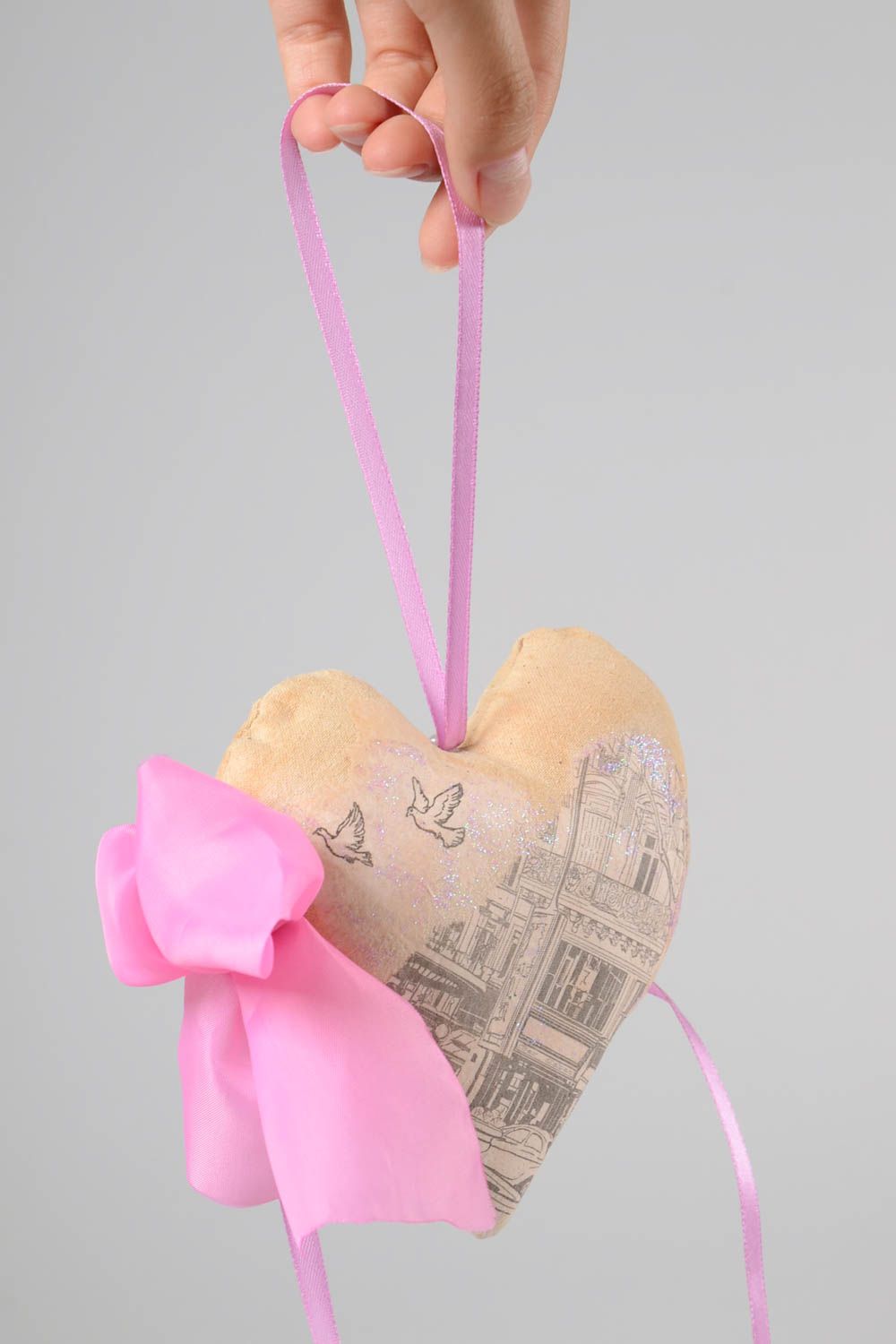 Игрушка ручной работы интерьерная игрушка интересный подарок сердечко город фото 3