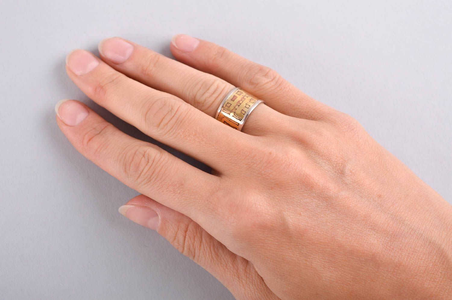 Handmade Schmuck großer Ring Accessoire für Frauen Ring für Freundin aus Metall foto 5