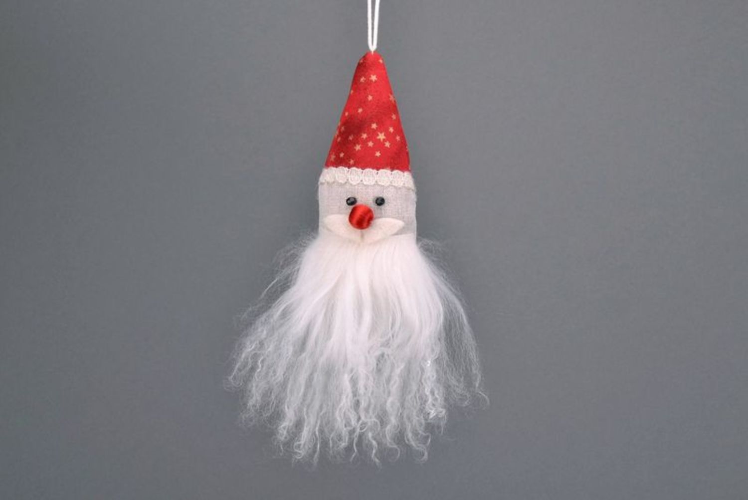 Елочная игрушка из меха и синтепуха Дед Мороз фото 3