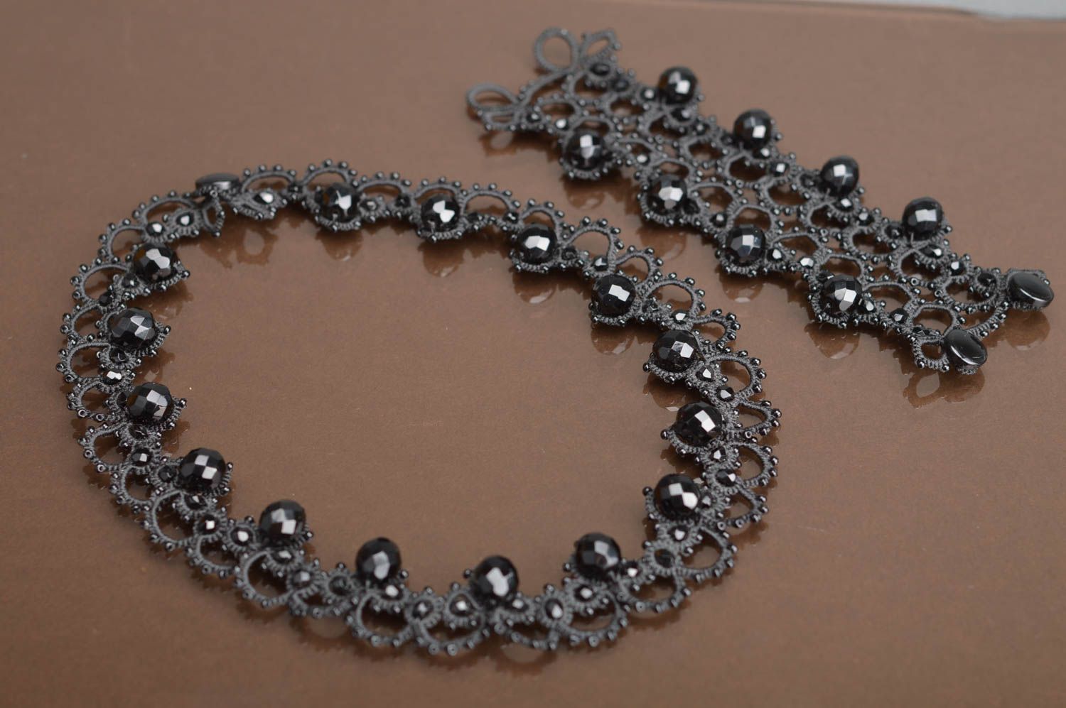 Bijoux faits main collier et bracelet avec cristaux frivolité accessoires photo 3