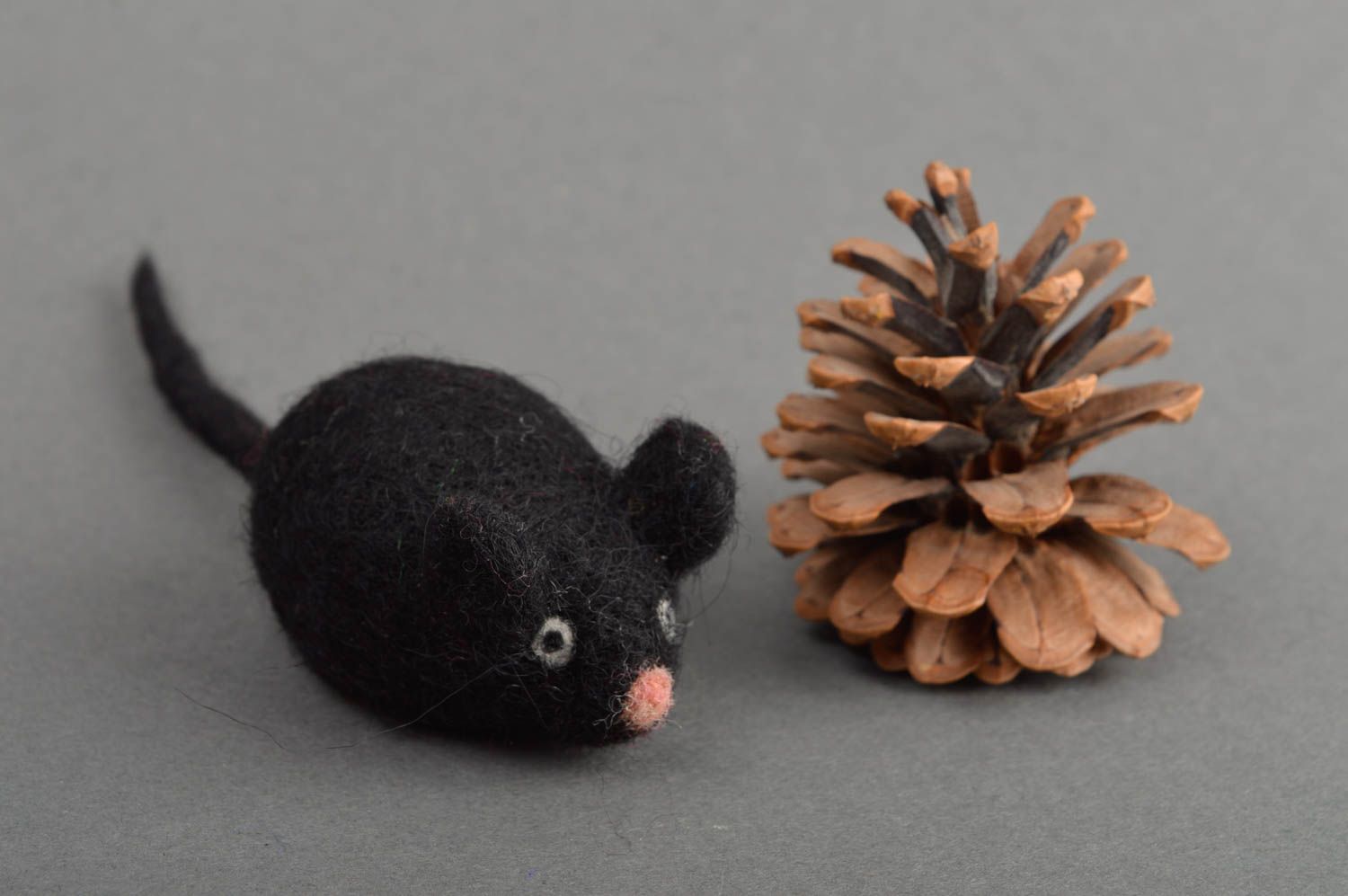Kuscheltier Maus handgemachtes Filz Tier kleines Designer Geschenk für Kinder foto 1