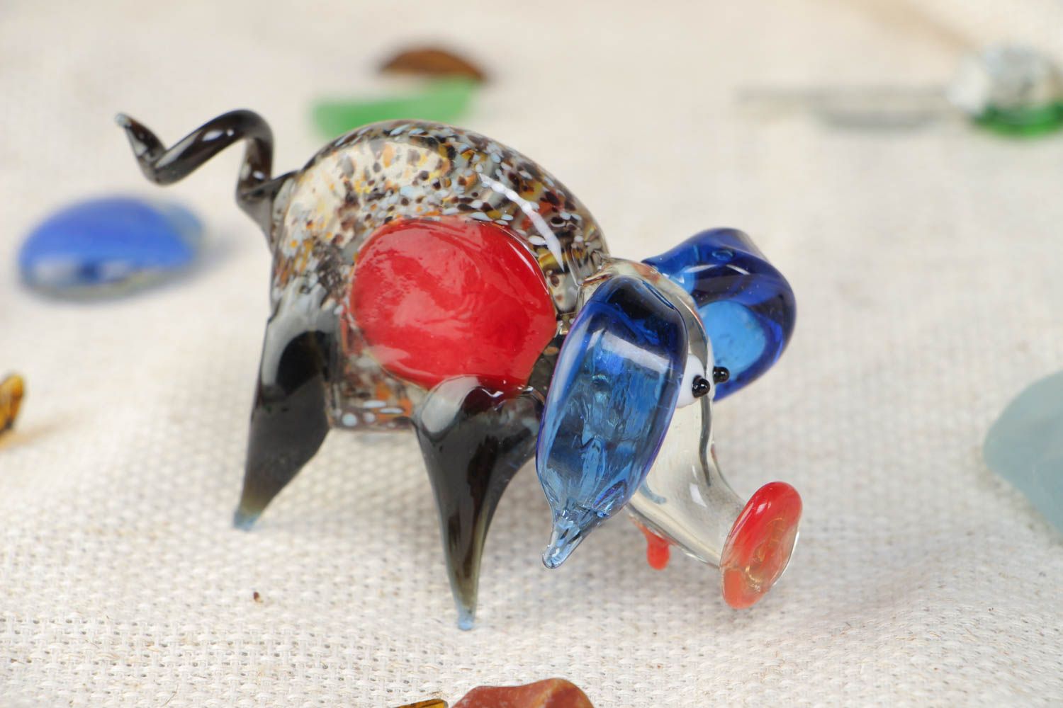Figurita de vidrio de Murano de animal de cerdito lampwork artesanal pequeña foto 1