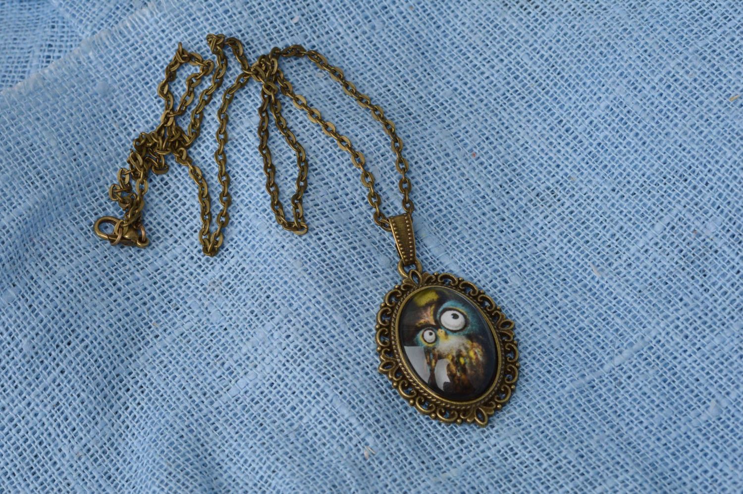 Handmade pendant made of glass and metal in a vintage style Owl is listening  photo 2