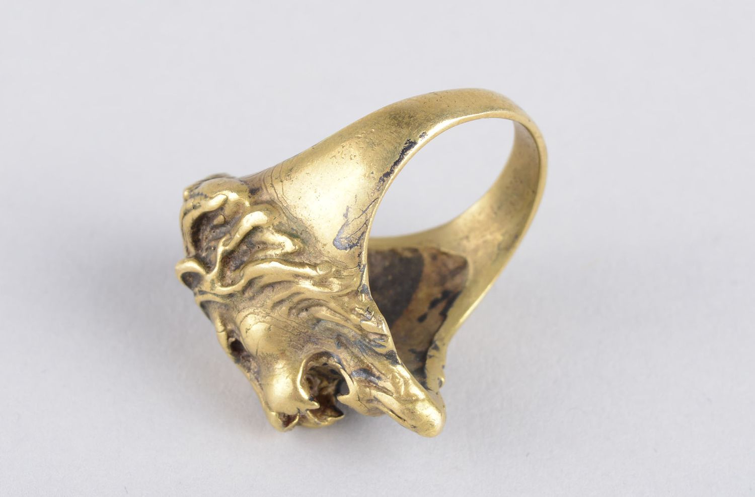 Кольцо ручной работы металлическое украшение женское кольцо с львиной мордой фото 3