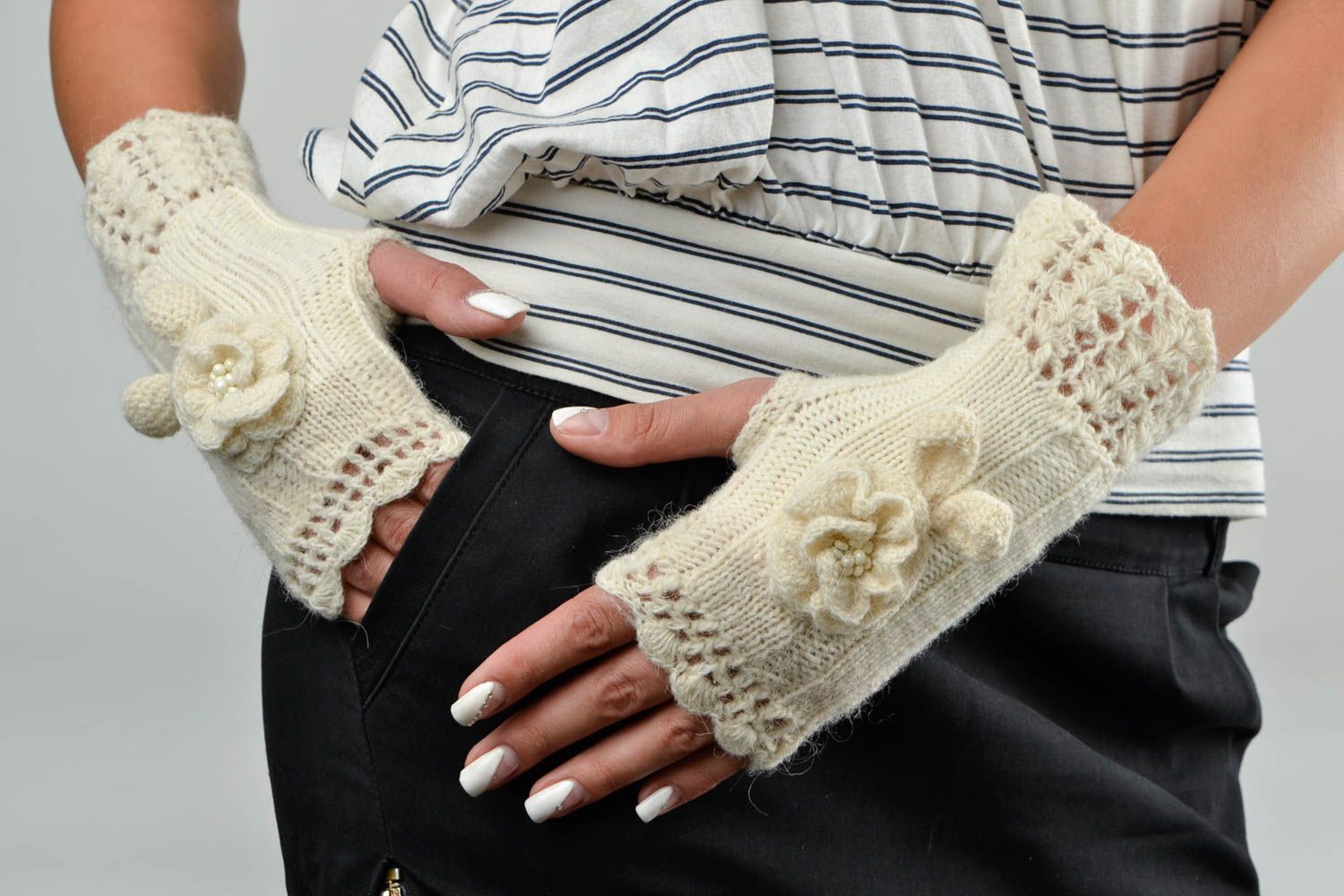 Mitaines tricot fait main Gants mitaines laine design beige Accessoire femme photo 1