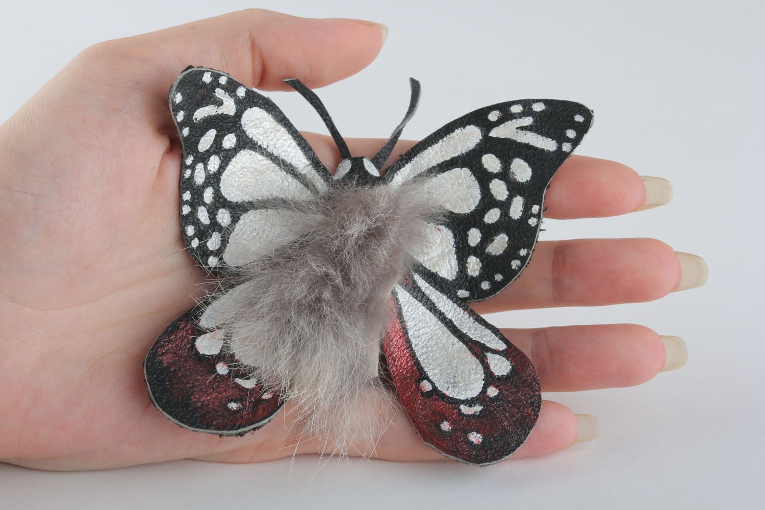 Butterfly leather brooch photo 5