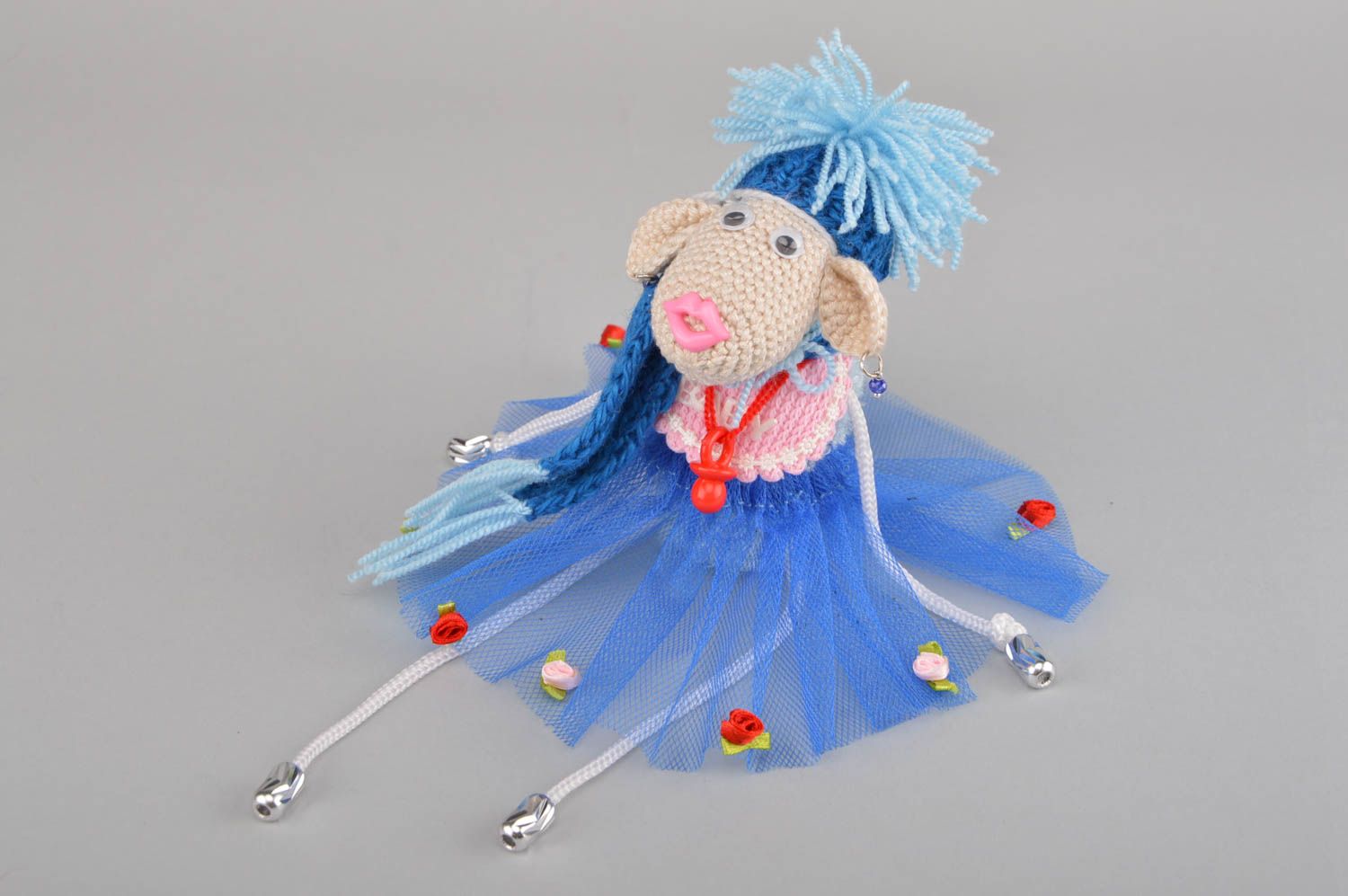 Jouet tricoté brebis décoratif fait main original joli cadeau pour enfant  photo 5