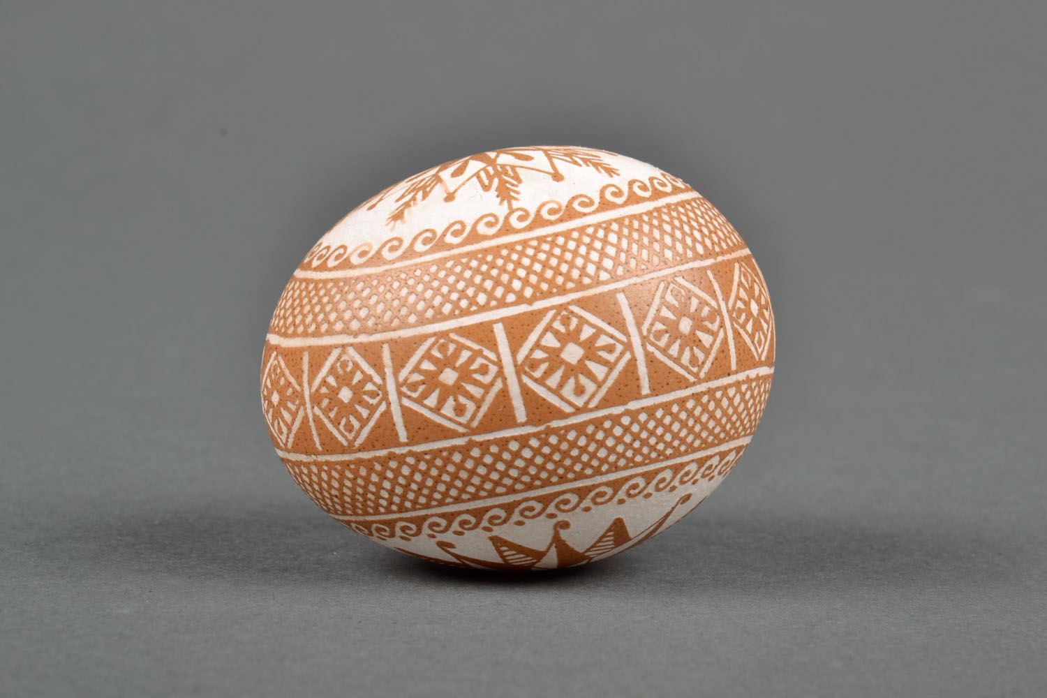 Huevo de Pascua hecho a mano foto 3