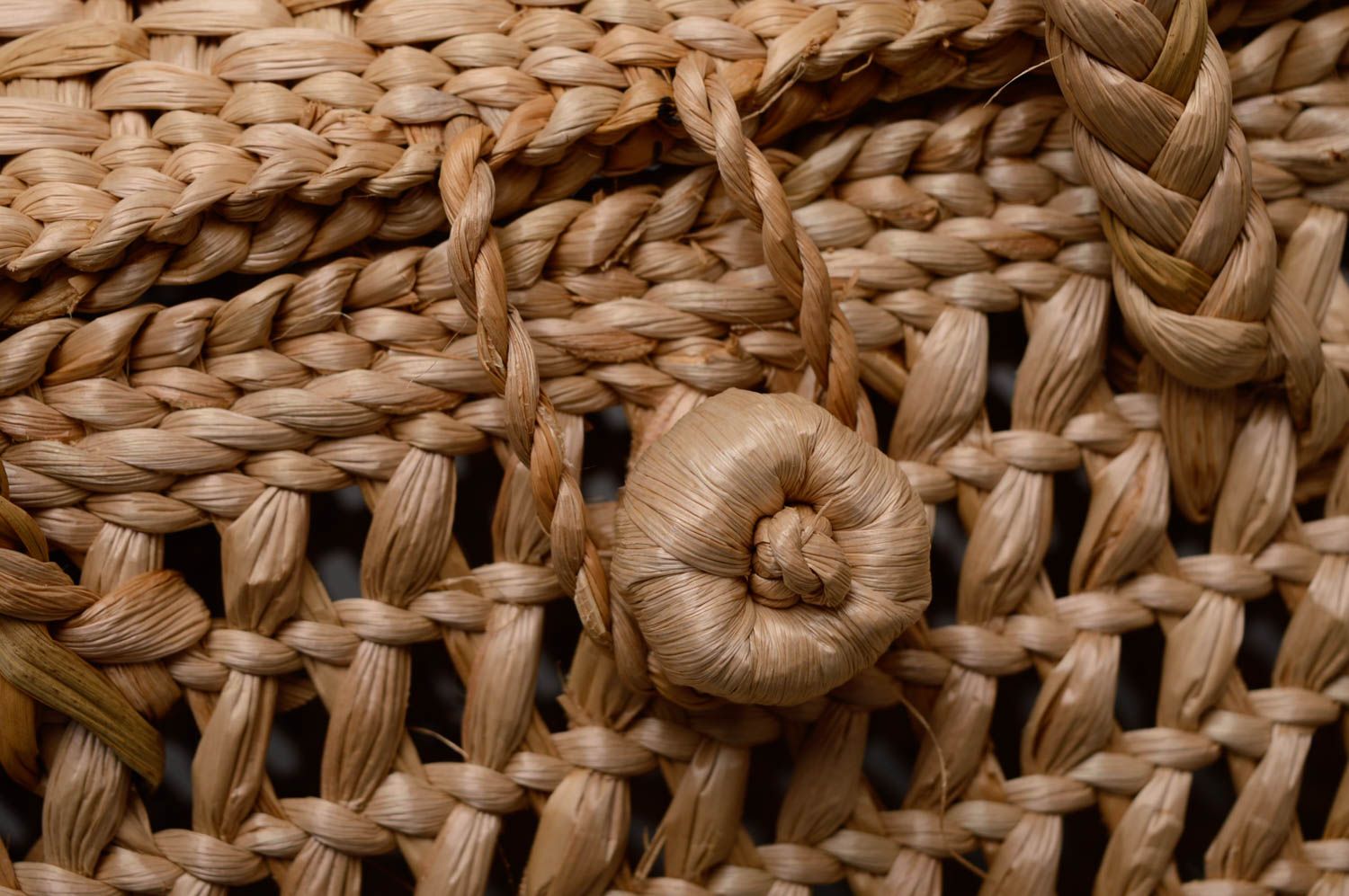 Woven reedmace basket purse photo 2