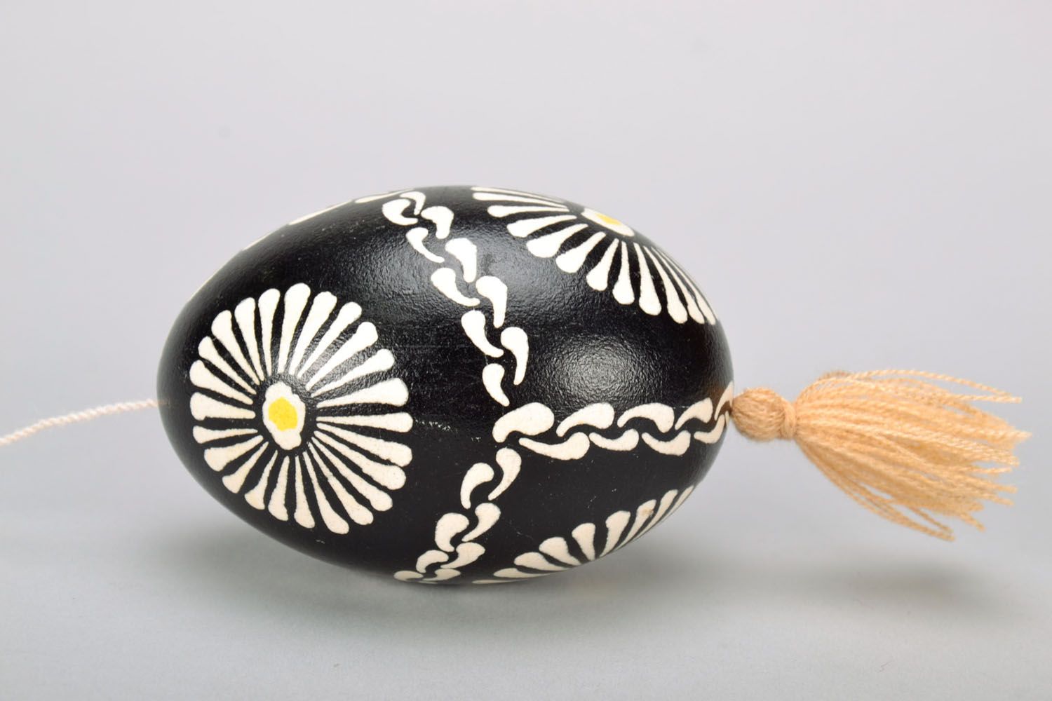 Handmade Easter egg with tassel photo 3