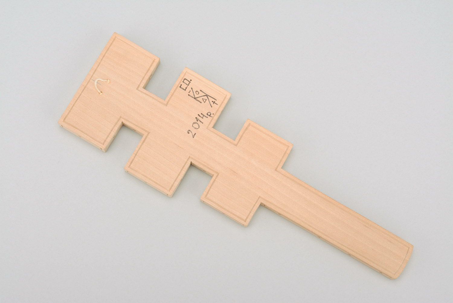 Крест настенный с ручной резьбой  фото 2