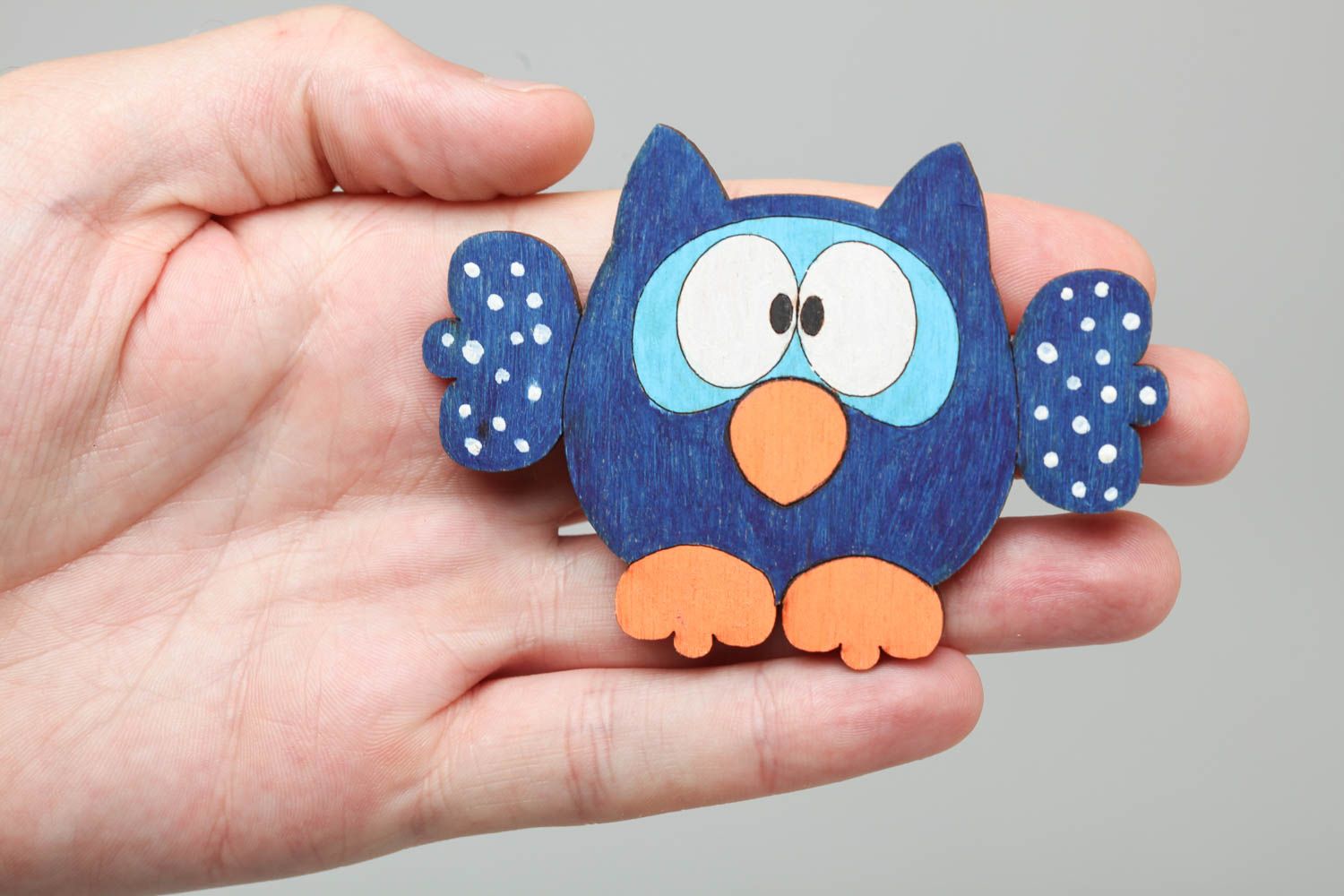 Handmade small designer animal plywood brooch painted with acrylics blue owl photo 5