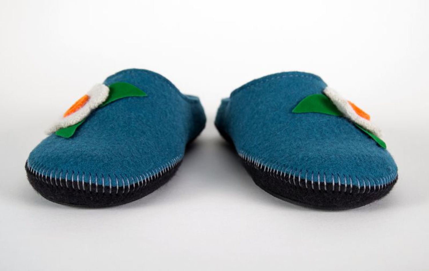 Women's felt clogs made from wool of blue color  photo 5