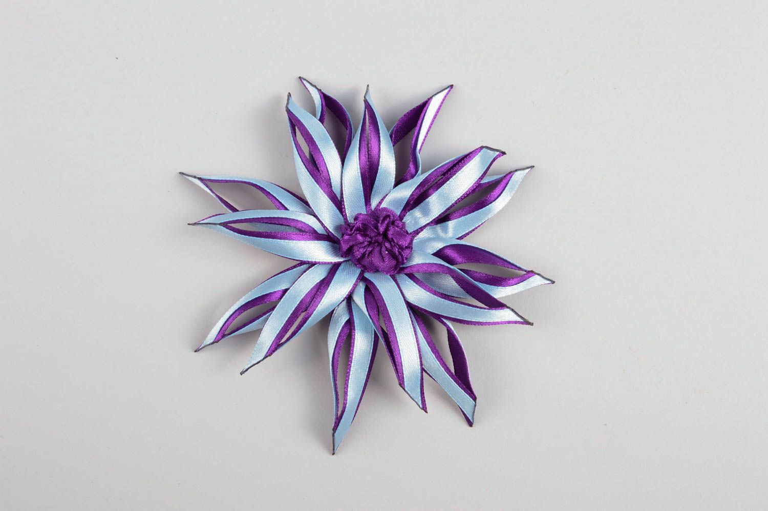 Blau violette Blume Haarspange handgemachter Schmuck Accessoire für Mädchen foto 4