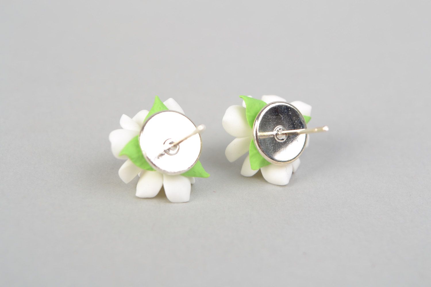 Handmade small stud earrings in the shape of polymer clay lilies of the valleys photo 4