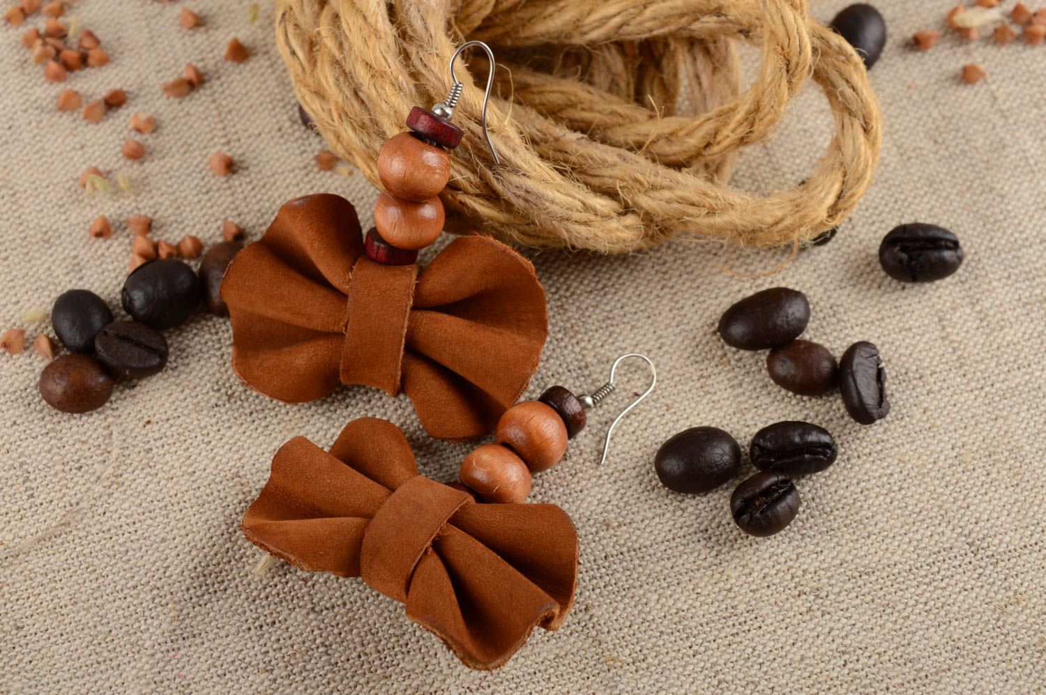Замшевые серьги бантики коричневые ручной работы красивые для девушек подарок фото 1